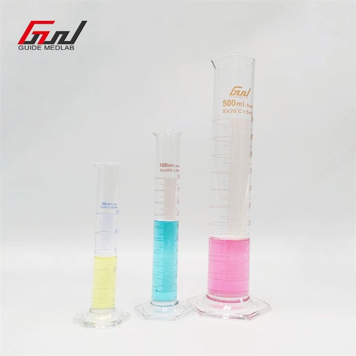 2 500ml graduated cylinder glass
