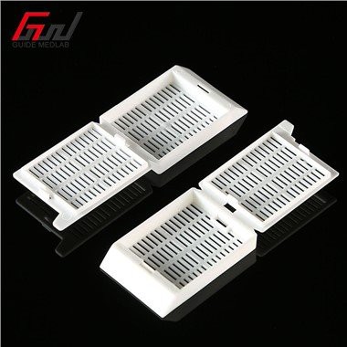 Kaseta z tkankami laboratoryjnymi